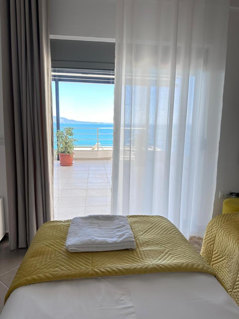 Apartment Philip Sea View Sarande